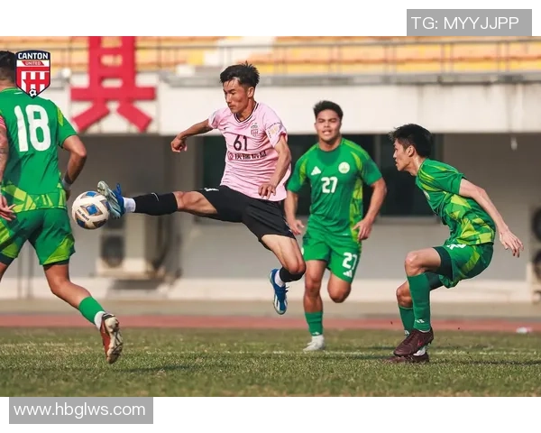 赛后分析广州足球队与武汉足球队的战术意识与表现对比