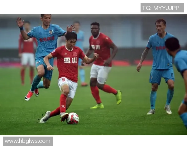 重庆排球队以71分领跑冠军赛积分榜争夺战愈发激烈