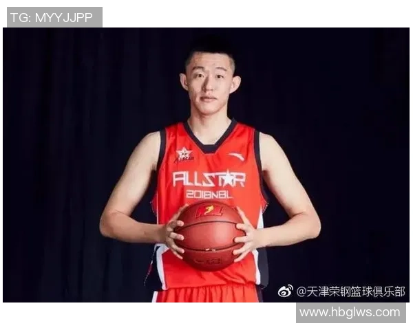 重庆羽毛球队在杯赛积分榜上以65分稳居第一名展现强劲实力