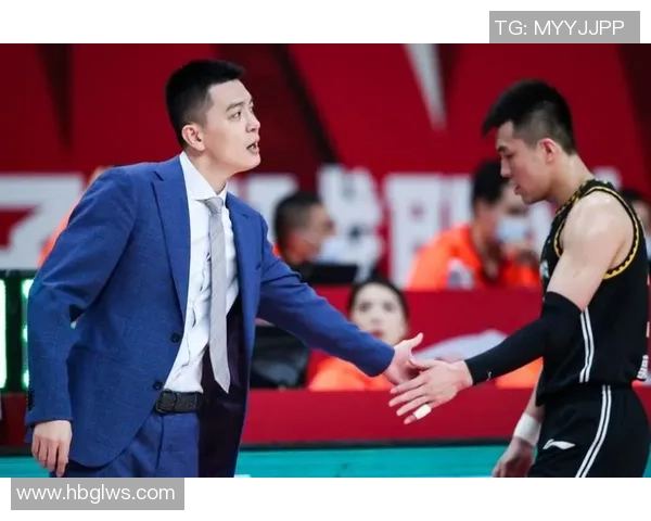 重庆篮球队配合默契再创新高引领全国篮球新风潮