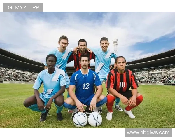 重庆足球队勇闯奥运会舞台展现逆袭精神与团结力量